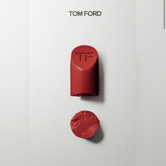 NIB TOM FORD Love Collection Lip Colour Matte Lipstick 3g - 16 Scarlet rouge - Picture 2 of 5